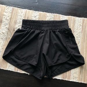 Paragon High Rise Shorts, Size Small